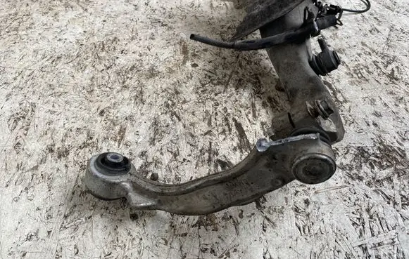 BMW X6 E71 Front wheel hub