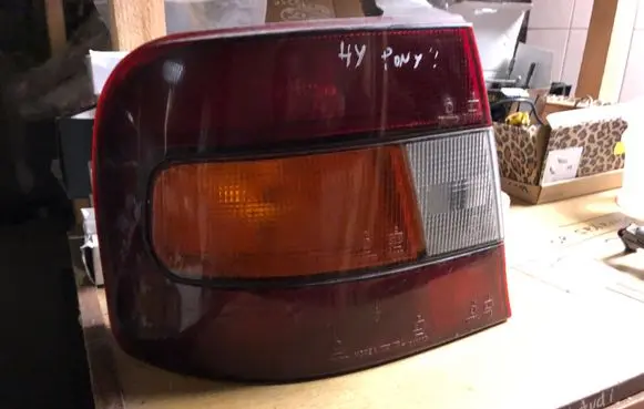 Hyundai Lantra I Rear/tail lights 7R011110 011110