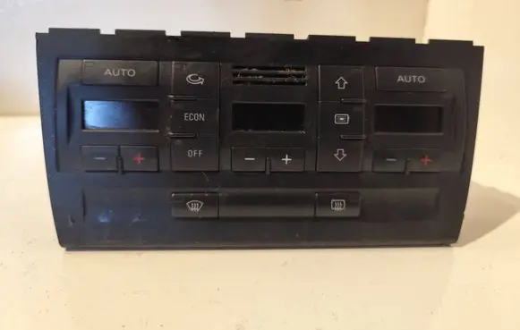 Audi A4 S4 B7 8E 8H Climate control unit 8E0820043AL 0063918