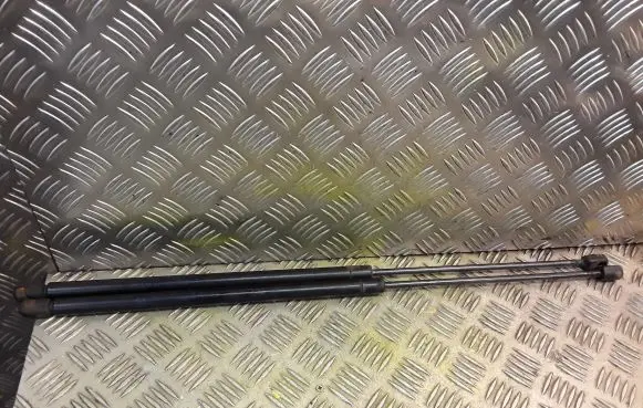 Mercedes-Benz ML W163 Tailgate/trunk strut/damper 1637400045 A1637400045