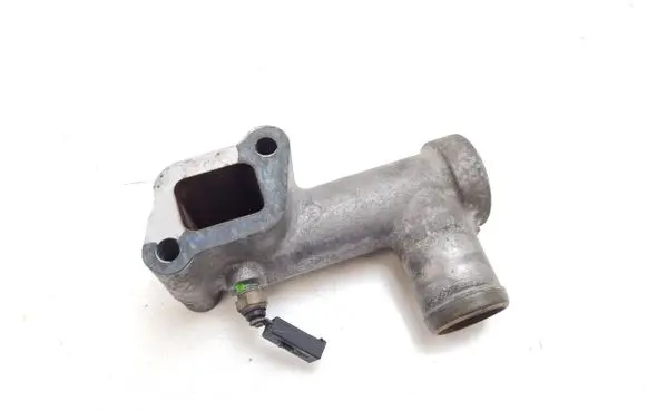 Mitsubishi Pajero Engine coolant pipe/hose