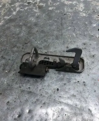 Volkswagen Golf VI Engine bonnet/hood lock/latch loop/hook 1Q0823480