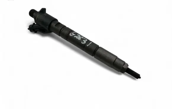 Volvo XC60 Fuel injector 31272690