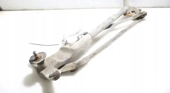 Nissan Altima Front wiper linkage 