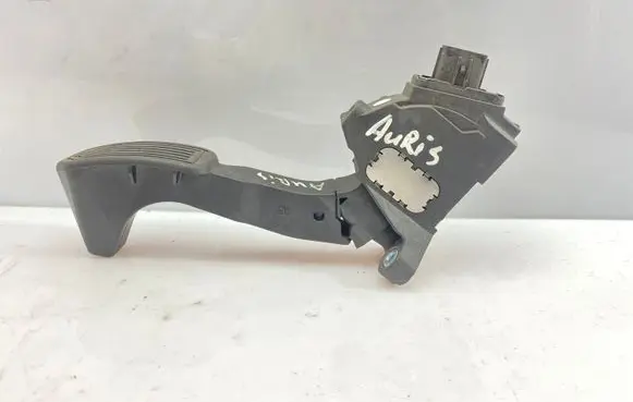 Toyota Auris E180 Accelerator throttle pedal 7811002120 14283C