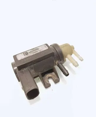 Volkswagen Touran I Turbo solenoid valve 70086800 13T156 0864