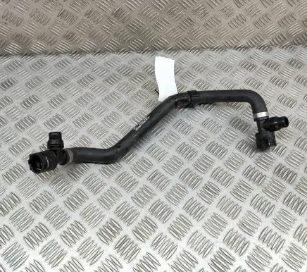 BMW i4 Engine coolant pipe/hose 8477900