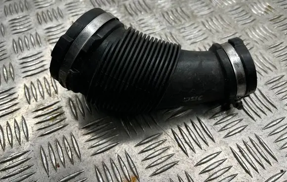 Audi Q5 SQ5 Air intake duct part 04L129661D