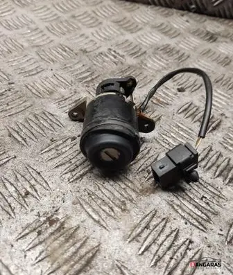 Audi 80 90 S2 B4 Tailgate exterior lock 