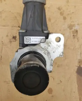 Nissan Juke I F15 EGR valve H8201411538