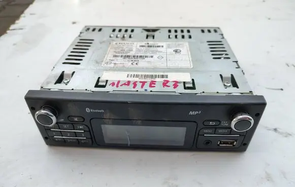 Renault Master III Radio/GPS head unit trim 281152815R