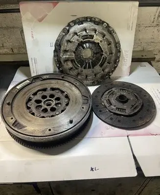 BMW X3 E83 Clutch set kit 21217552656