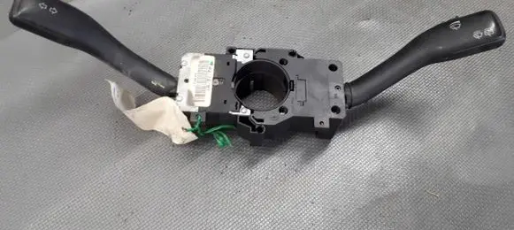 Volkswagen Golf IV Steering rack control module 