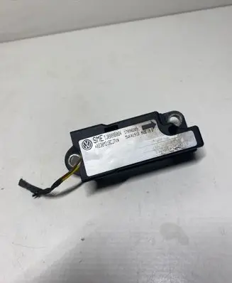 Volkswagen PASSAT B5 Airbag deployment crash/impact sensor 1J0909606N 17990209 5WK41910