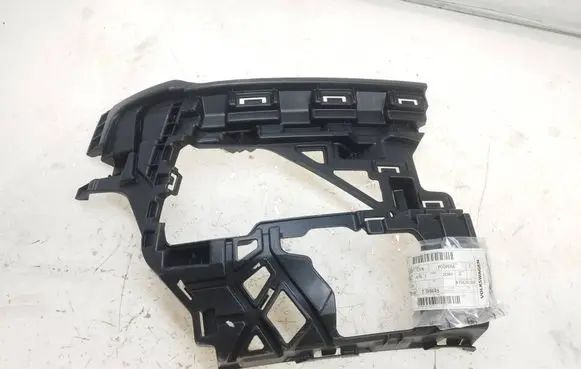 Volkswagen Golf VII Front bumper mounting bracket 5G0807723N