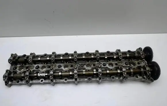 BMW 6 F12 F13 Camshaft 7800044 8575439 8575440