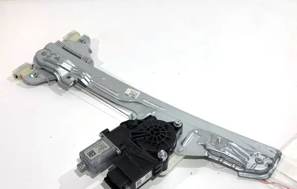 Hyundai Kona I Front door window regulator with motor 82450J9010