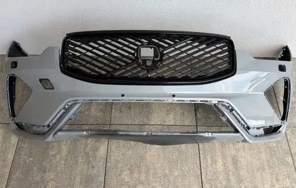 Volvo XC60 Front bumper 32296893