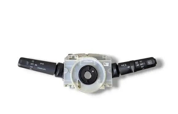 Wiper turn signal indicator stalk/switch