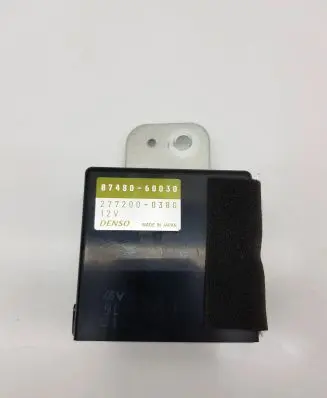 Toyota Land Cruiser (J100) Other control units/modules 8748060030 2772000380