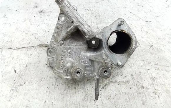 Nissan Qashqai Other engine bay part 3523024