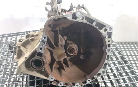 Toyota Yaris Manual 5 speed gearbox 20TT06