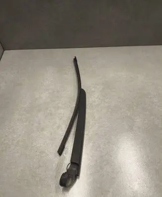 Audi A1 Rear wiper blade arm 8r0955407