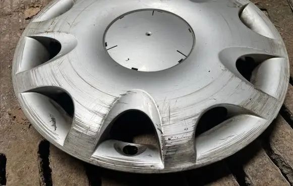 Mercedes-Benz Vaneo W414 R15 wheel hub/cap/trim A1694000025 5378