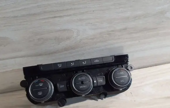 Volkswagen Golf VII Climate control unit 5G0907044AF 5HB01118160