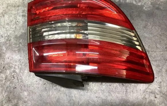 Mercedes-Benz B W245 Rear/tail lights 2752
