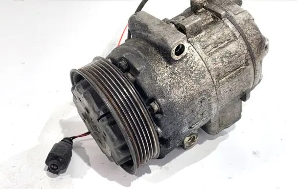 Volkswagen Polo IV 9N3 Air conditioning (A/C) compressor (pump) 6Q0820803D