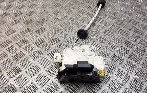 Audi A6 S6 C6 4F Front door lock 4f1837015e