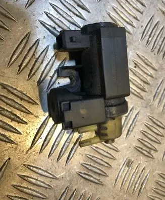Porsche Panamera (970) Turbo solenoid valve 7626350