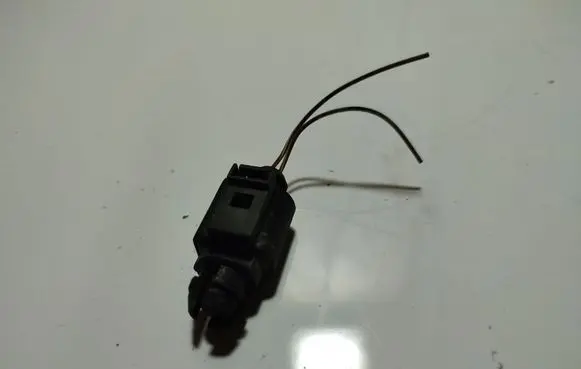 Audi A3 S3 8P Outside/exterior temperature sensor 1J0973702