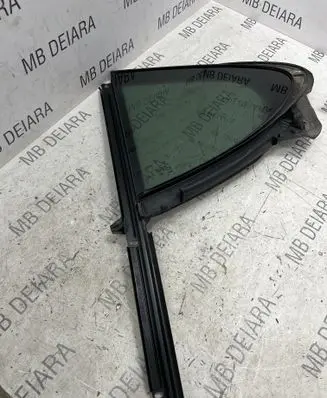 Porsche Panamera (970) Rear vent window glass 97054431119
