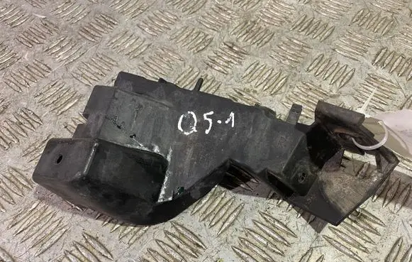 Audi Q5 SQ5 Front bumper mounting bracket 8R0807284C