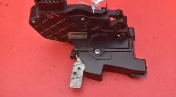 Ford S-MAX Front door lock 6M2A-R21813-MA