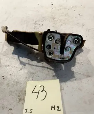 Opel Omega B2 Rear door lock 90547007