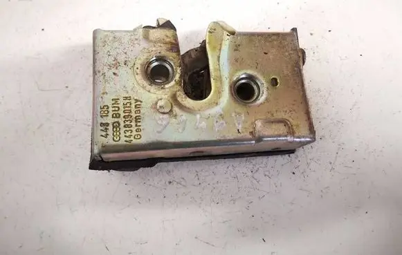 Audi 100 200 5000 C3 Rear door lock 443839015h