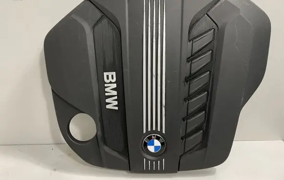 BMW X5 E70 Engine cover (trim) 7812063