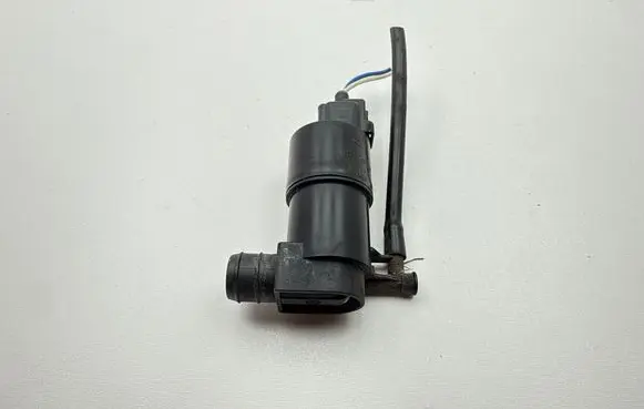 Toyota Yaris Windscreen/windshield washer pump 853300F020