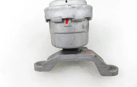 Ford Mondeo MK IV Engine mounting bracket 
