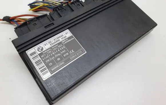 BMW 5 E60 E61 Comfort/convenience module 9136040 61359136040 6135913604001