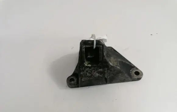 BMW 7 F01 F02 F03 F04 Engine mounting bracket 6775904