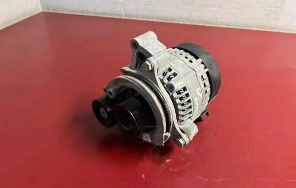 BMW X3 G01 Generator/alternator 8634166