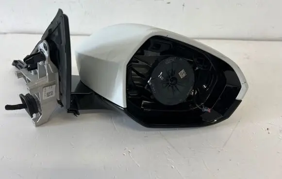 BMW 7 G70 Front door electric wing mirror