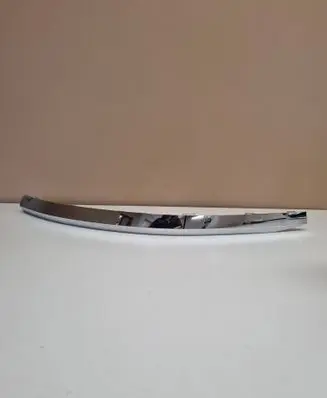 Volkswagen Touareg III Front bumper splitter molding 421327154 760853841
