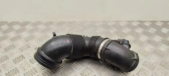 Volkswagen PASSAT B8 Turbo air intake inlet pipe/hose 3Q0129656B