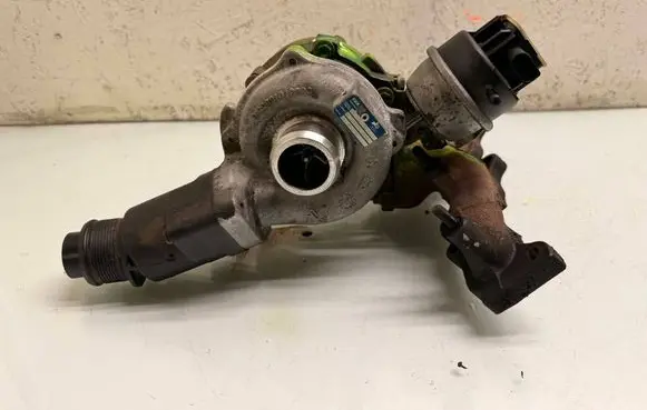 Audi A4 S4 B8 8K Turbo 03L145701D