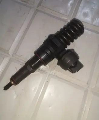 Volkswagen Lupo Fuel injector 045130073T 0434720035